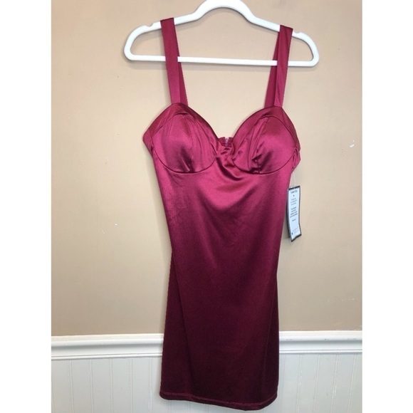 B Darlin Red Slip Dress Size 11/12 NWT - Picture 1 of 5